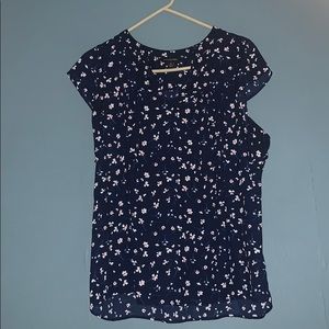 Banana Republic popover top